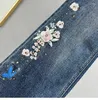 Calça de jeans de jeans bootcut calças 2024 Autumn High Caist Slim Elastic Skinny Bordery Rhinestone Jean