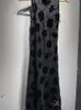 Vestidos casuais Flores de veludo vintage francês vestido midi para mulheres elegantes românticos sem mangas ladras mantos de tanque de moda 2024