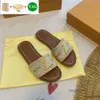 Lyxbroderade bilder tofflor Designer Sandaler Kvinnor Mulor Fashion Flats Summer Ladies Beach Party Wedding Flip Flops Shoes