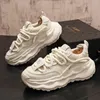 Sommer 2024 Mode Männer Luft Mesh atmungsable Comfort Plattform Kausale Wohnungen Schuhe Sleber Sport männlicher Sport Walking -Turnschuhe