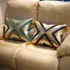 Poduszka luksusowa okładka haftowa na łóżko domowe kussin bezpieczeństwo strzałka almofada wiszące coJines decorativos para sofa dekoracje