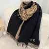 2024 Double cachemire foulard hommes femme hiver gaspillez des écharpes chaudes différentes châles de style design unisexe