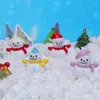 装飾的な置物の置物用品ミニチュアかわいいクリスマスギフト雪だるまマンマイクロランドスケープ装飾用デスクトップ装飾ルーム