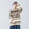 Erkek Sweaters Sonbahar Kış Erkekler Stripe Nakış Örtüsü Kazak Kore Moda Sokak Giysileri 2024 Sweater Erkek