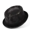 男性用の100レザーフェドーラハットフラットポークパイ帽子紳士ボウラー教会ジャズサンハットビッグ4サイズS M L XL41711811386760