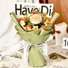 Dekorativa blommor Solrosvirka Flower Bouquet Sticked Rose Artificial Hand Woven Mors dag Bröllopsgäster Gift Dia de La Madre