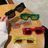 Óculos de sol homens de grandes dimensões Mulheres na moda Tons quadrados vintage Retro Design Candy Color UV400 Eyewear