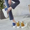 Casual schoenen 11 cm echt leer wit voor vrouwen 2024 Lente zomer sneakers verborgen hiel vrouwelijke platte platform vrouw