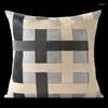 Kissen Schwarz -Weiß -Leder -Hüllen Luxus europäische Wurfabdeckungen Dekorative Kissen für Couch Wohnzimmer Schlafzimmer Auto