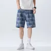 Mode Plaid Denim Shorts for Men Summer rakt casual skarv Jeans Streetwear Baggy Wide Short Pants Male 240410