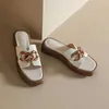 Sandalen Krazing Pot Summer Cowhide Toe Med Hiel Beknopte Europese ontwerp Metal Chain Koreaanse stijl Sweet Womens Outer Slidel2403