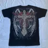 E Girl Gothic Mall Goth Loose Tee Y2K Cyber ​​Grunge Cross Wing Print T-shirt 90-talet Vintage Harajuku Kort ärm Topps Kvinnor Män 240410