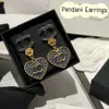 NOVO CHANNION Designer Woman Denim Pérola Colar Pérola Preto Gold Vintage Avanço Avançado Colar Bracelet Ring Ring Pino de peito CLIP DE CABE