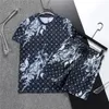 Męskie dresy mody Summer T koszule + szorty Zestawy odzieży z literami Casual Streetwear Trend Suits Mężczyźni oddychające TEE PANTY 4 kolory