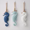 Decorative Figurines Mediterranean Style Wall Decoration Creative Wooden Seahorse Conch Decor Pendant Background Livingroom Soft