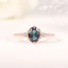 Küme Yüzük Gem'in Balesi 925 STERLING Gümüş Oval Alexandrite Nişan Yüzüğü Vintage Gül Altın Gelin Sanat Eşsiz Hediye Kadın Mücevherleri