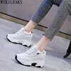 Chaussures décontractées Sneakers Femme 2024 Trainers Contrages de luxe pour plate-forme en cuir Zapatos Mujer