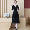 Sukienki swobodne kobiety 2024 Black Spring Spring Size Elegancka impreza z długim rękawem V Vestidos de Festa S0215W KJ5475