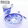 Ensembles de voiles de thé en porcelaine bleu et blanc glaçage à café de café créatif cadeau osseux chinois cuillère set affaires