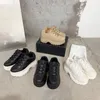 Chaussures décontractées Naked Wolfe Sporty Leather Platform Trainers Femme Sneaker Lace-up Toe Round en caoutchouc en relief