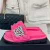 Zomer kristal buckle strandschoenen dames slippers piepen teen plat platform schoenen vrouwelijke vrouw flats