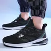 Casual schoenen mannen sport sneakers modieus massief kleur gaas ademen comfortabel veter schoenen heren sneaker tubinino