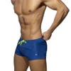 Mens Swimming Trunks Classic Solid Color Three Point Snabbtorkning Låg midja Sexig strand surfing Sportshorts 240412