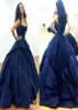 Midden -Oosten Dubai Celebrity Red Carpet Evening Jurken Sexy Dark Navy Gothic Taffeta Plus Size Arabisch prom gelegenheid jurken6562696