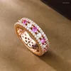 Pierścienie klastra 2024 S925 Srebrny pierścień Instagram Women's Red Corundum Intercolor Splating Rose Gold Live Broadcast