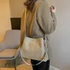 Luxe designer Hoogte Kwaliteit Eenvoudige textuur Schoudertas Damesemmertas 2023 NIEUWE FASHIDE COWHIDE MESSIGERS TAG PANCEER TAG Handtas Tas Tote boodschappentas