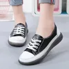 Casual schoenen Fashion Leather Women's Sneakers White Lace Up Flat Vulcanisatie Laag uitgesneden originele dames