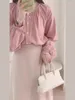 Robes de travail French Sweet Owck Shirt A-Line Jirt Two-Piece Set Femmes Fashion Shirring Single Poit