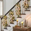 Decoratieve bloemen Kerstdecoratie kransen voor voordeur muur raam hangende ornamenten trapg slinger met licht thuisfeestje decor