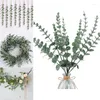 Fleurs décoratives 12pcs Eucalyptus artificiel Feuilles de mariage de mariage bricolage de fausses branches de plante.
