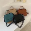 Sacs à bandouliers crossbody sac femmes mode simplement cuir pure pure coloride messager dame voyage printemps été grande capacité sac à main