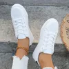 Zapatos casuales zapatillas de deporte plano dulce para mujeres de cuero sólido PU encaje hacia arriba tacones bajos dedo redondo para plataforma vulcanizar talla grande