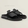 Summer Walk Slipper glisses de qualité supérieure Slip sur le cuir authentique Men de décontracté mules noires Mules extérieures Flip Flip Femmes Sandal Luxury Designer Factory Footwear with Box