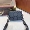 Luxurys kamerapåse co ch designer väska man crossbody handväska handväska kvinnor axel bröstväska mens koppling svarta läder väskor 240415