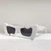 off varumärke W mode solglasögon hörn trasiga hål vita solglasögon manlig ow katt ögon solglasögon kvinnlig UV400 hiphop sommarsolglasögon med originallåda
