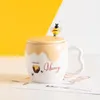 Muggar Ceramic Cup med lock Spoon Cartoon Cute Bee Coffee Mug Water 3D Carved Office 500 ml