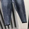 Jeans femminile y2k pesante trapano di ferro harun tendenza 2024 autunno e inverno invernali sciolte piccoli piedi di ravanello giù per i pantaloni