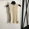 Sommar Slim Camis Kvinnlig designer Camisoles Cotton Cotton Soft Touch Tops Personlighet Letters Design Girls Tees Shirts