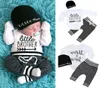 Roupas de roupas nascidas roupas de bebê infantil 3pcs irmão mais pequeno manga longa chapéus de calça de calça roupas de roupa