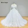 Hyr Lnyer Scalloped Neck -knappar uppåt tillbaka långärmad paljetter Applikationer Princess Ball Gown Wedding Dresses Real Office Photos Video Video