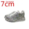 Casual Shoes European Diamond Inlaid Spring Style Rhinestone Thick Sole Cake Women ökade 7 cm Tall Street Dad