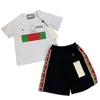 Kids Designer Sommeranzug Jungen Kinder T-Shirts Shorts Classic Cartoon Kurzärmeler Freizeithosen kostenlose Kollokation Kleidungsstücke 90-150 R01