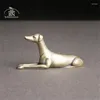 Figurine decorative in ottone vintage sdraiate da caccia per cani ornamento fortunato zodiacale statue statue tè per animali domestici decorazioni domestiche accessori artigianali