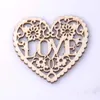 Figurine decorative 10pcs a forma di cuore Scrapbooking in legno artigianale inciso amore chatm per decorazione per la casa 80x80mm Mt0667