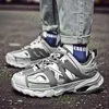 2024 Dirty Dad Shoes Triple S Track Trainers New Fashion Clunky Men and Women Designer Black Orange Ladies Walking Paris Shoe Storlek 35-45 Z13