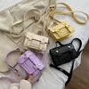 Tas 2024 Mini Mini Dames Crossbody Fashion Messenger Casual Flap Magnetic Buckle massief stenen patroon schoudertassen